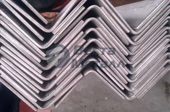 Уголок  190х100х10 гнутый